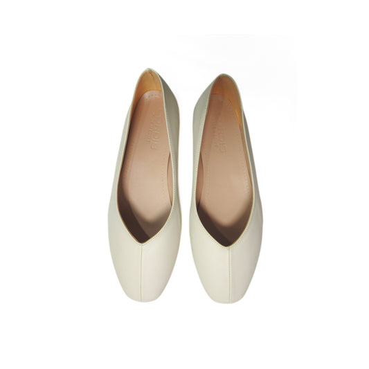Fine Line Flats - Beige